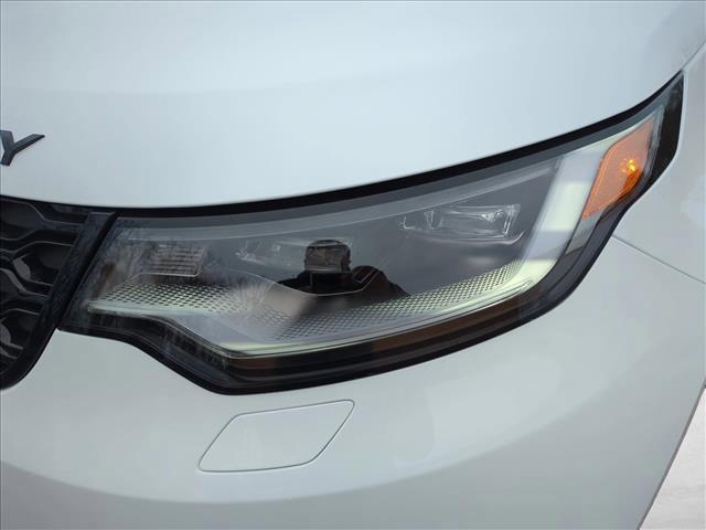 used 2024 Land Rover Discovery car, priced at $48,290