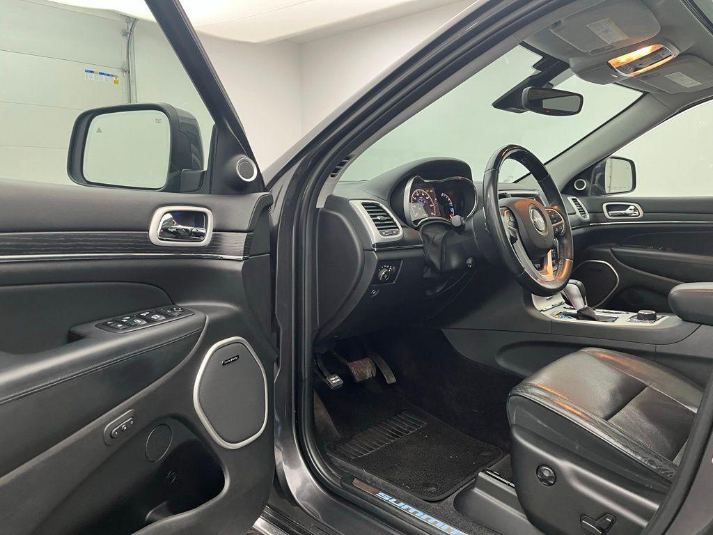 used 2018 Jeep Grand Cherokee car, priced at $17,000