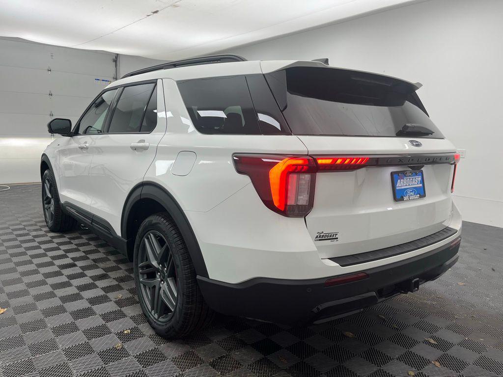new 2026 Ford Explorer car, priced at $51,067