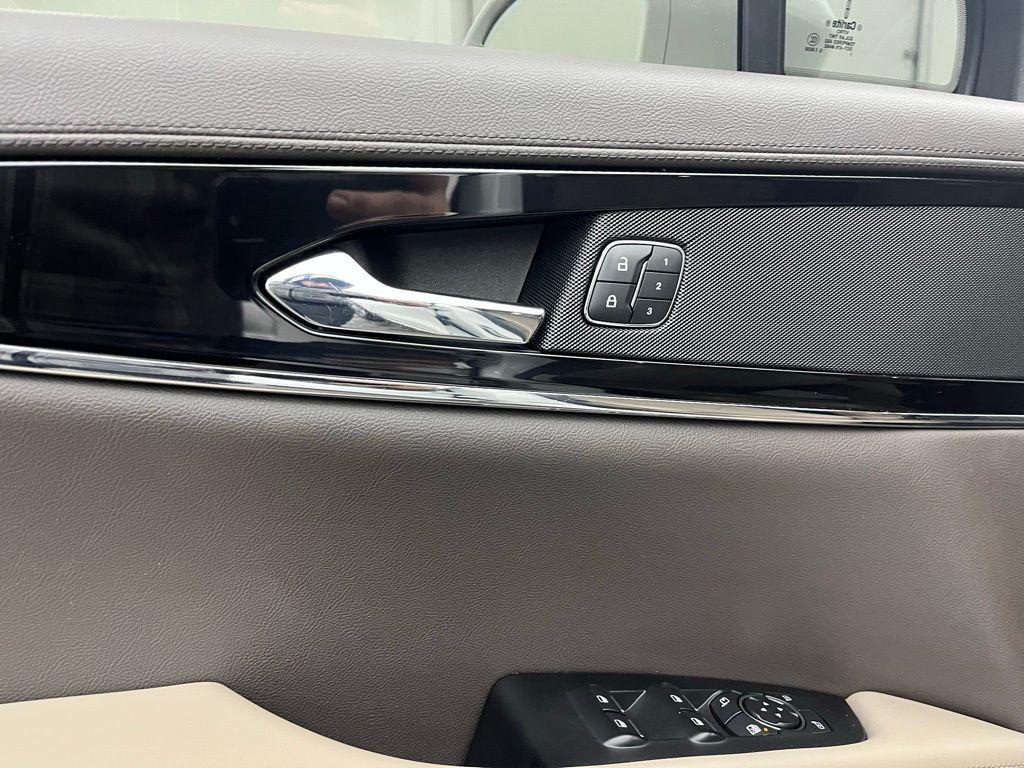 used 2021 Lincoln Nautilus car, priced at $22,599