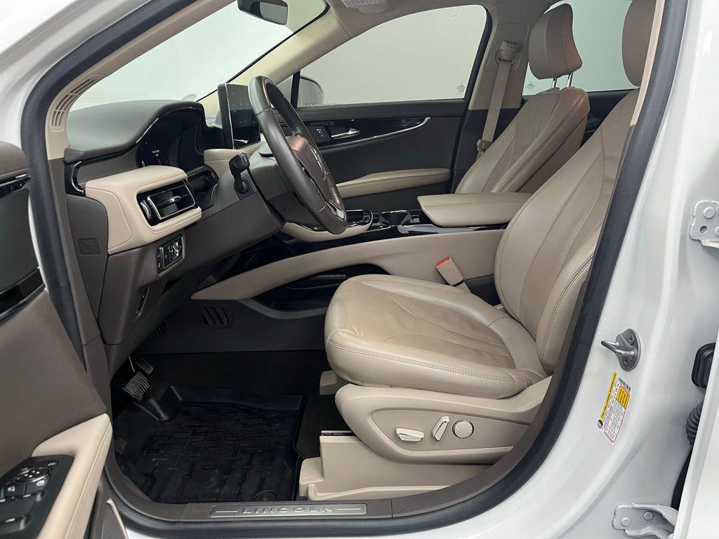 used 2021 Lincoln Nautilus car, priced at $22,599