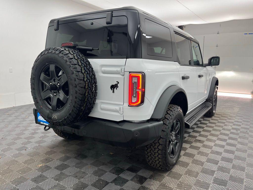 new 2025 Ford Bronco car, priced at $52,276