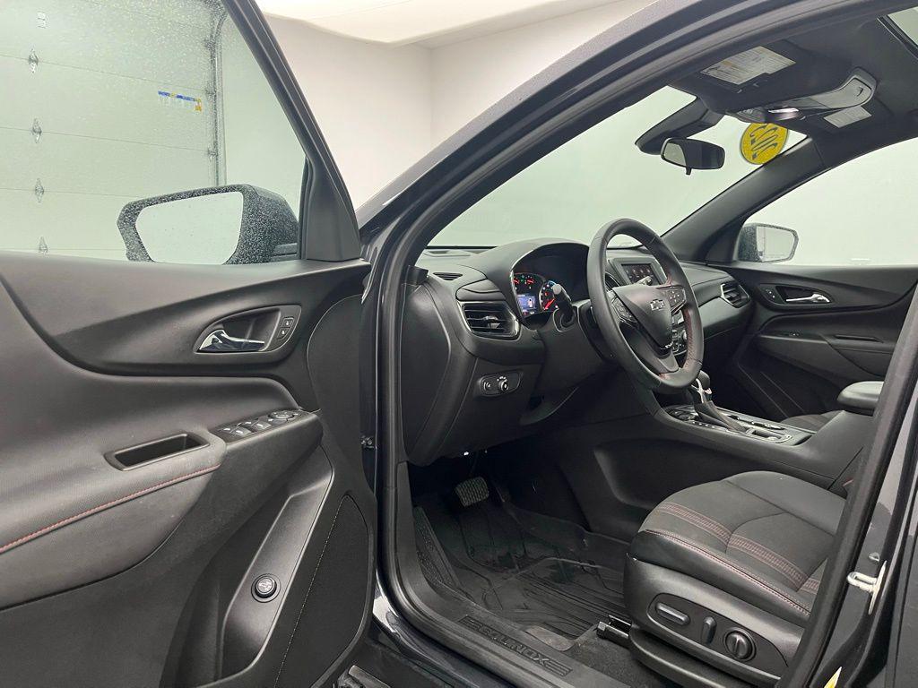 used 2023 Chevrolet Equinox car, priced at $24,637