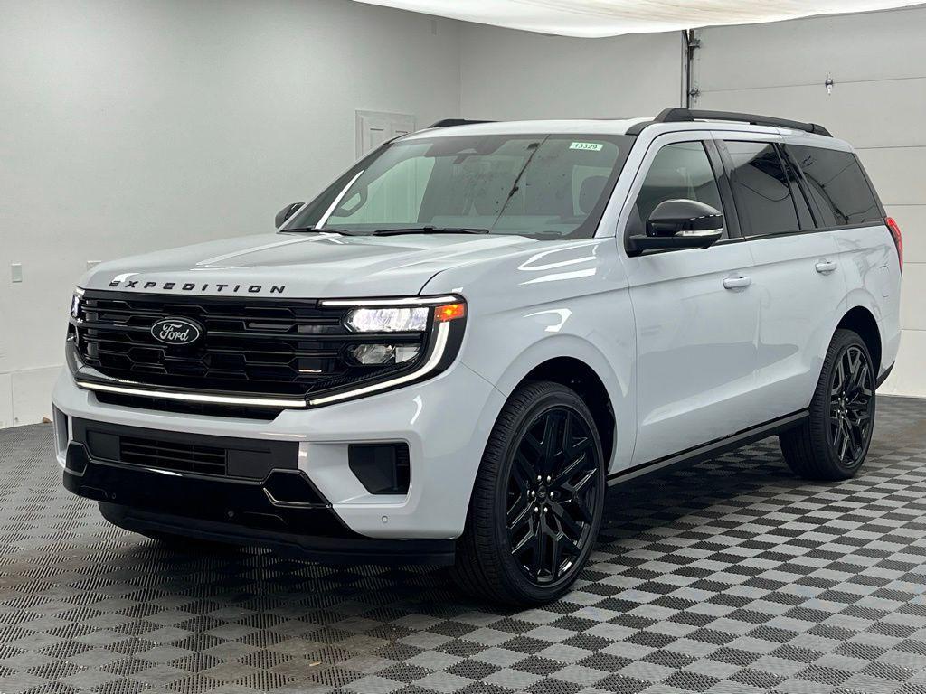 new 2026 Ford Expedition car, priced at $78,906