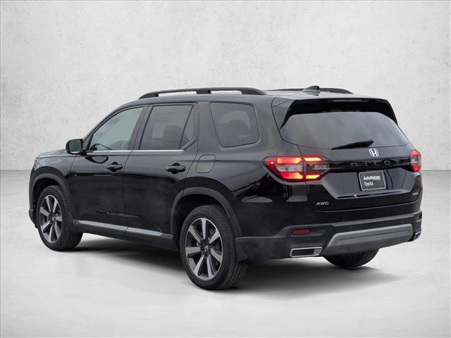 used 2023 Honda Pilot car, priced at $41,991