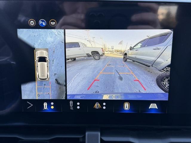 new 2026 Chevrolet Equinox car, priced at $33,415