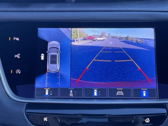 used 2024 Cadillac XT5 car, priced at $38,545