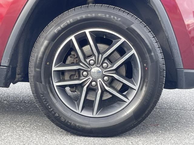 used 2017 Jeep Grand Cherokee car, priced at $12,500
