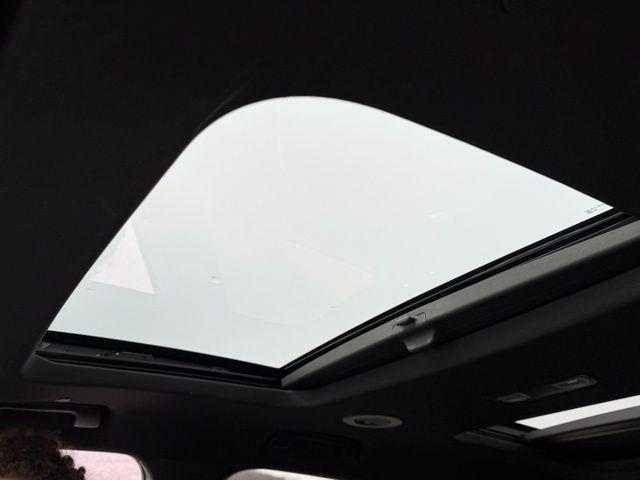 used 2023 Chevrolet Traverse car, priced at $35,778