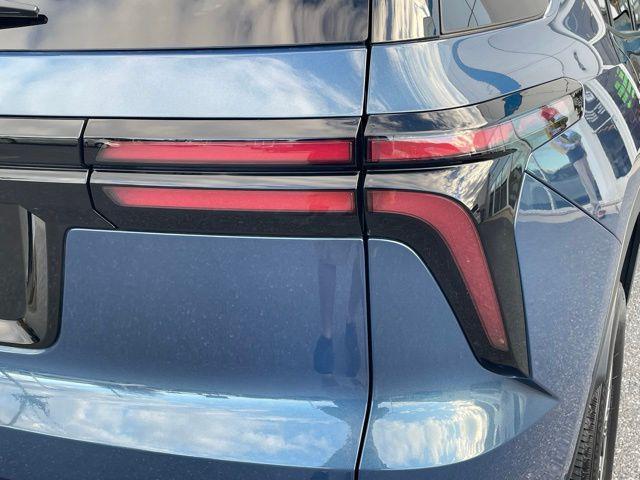 new 2025 Chevrolet Traverse car, priced at $41,780