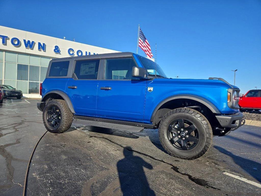 new 2025 Ford Bronco car, priced at $53,687