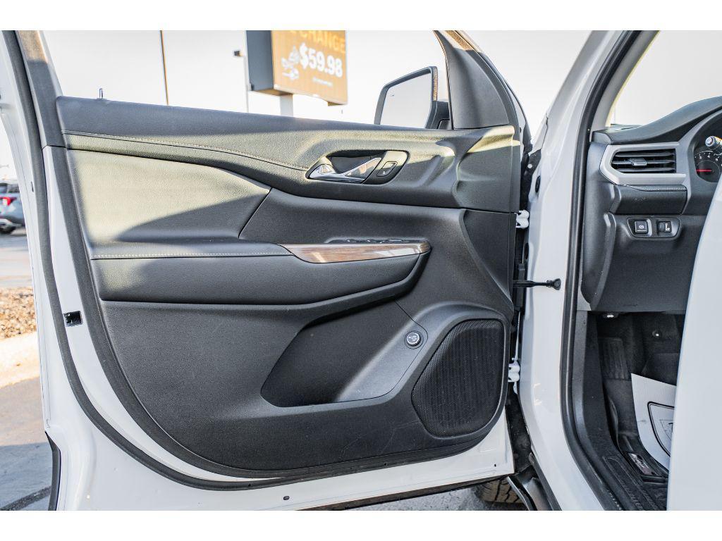 used 2023 GMC Acadia car, priced at $23,990