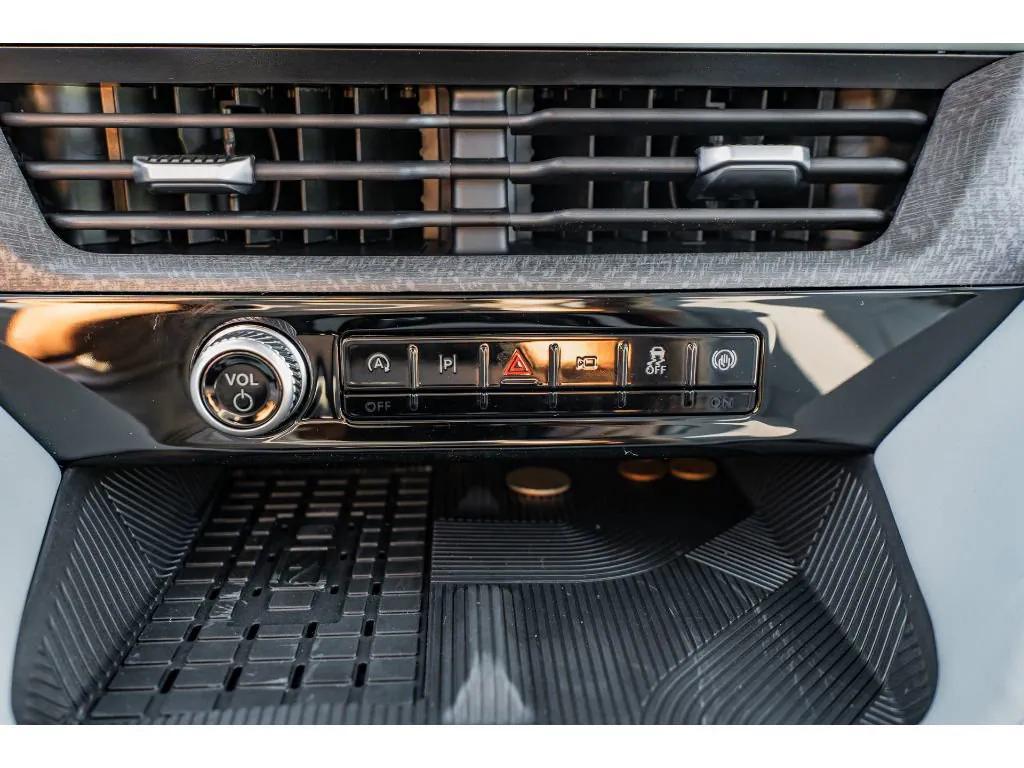 new 2025 Ford Explorer car, priced at $58,144