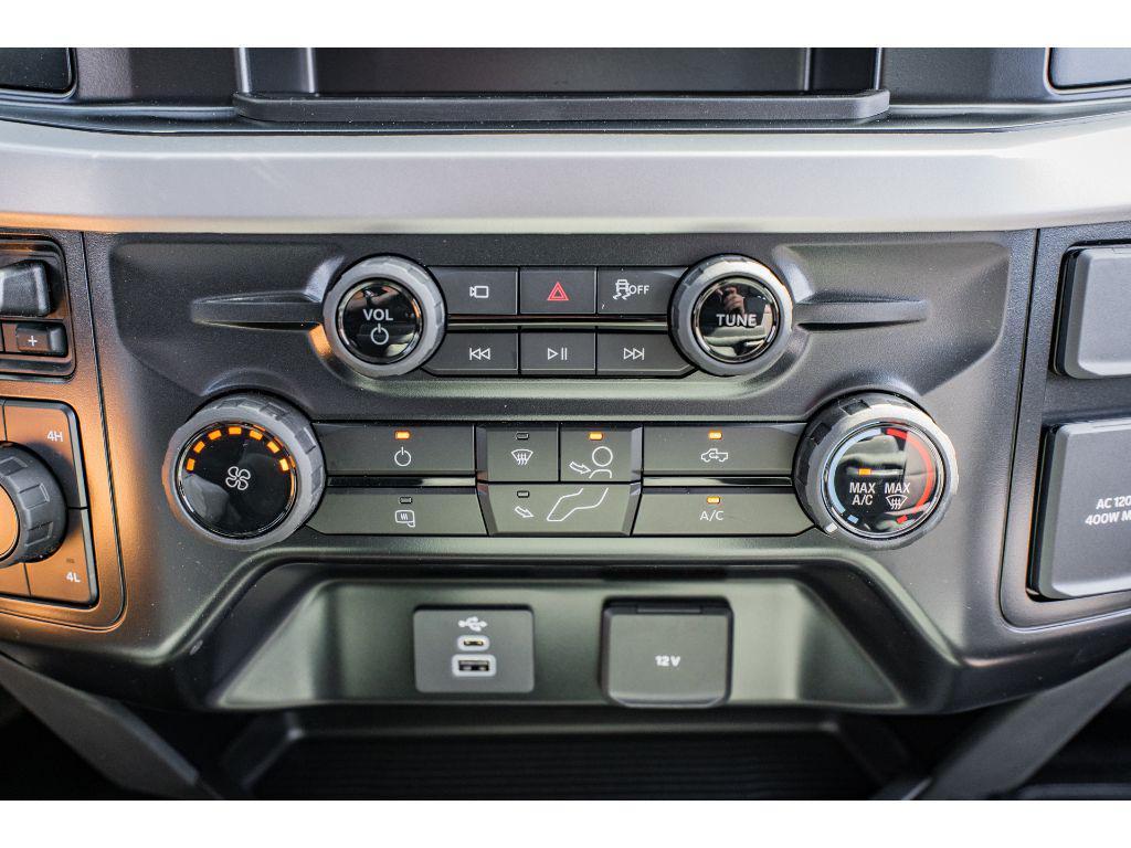 new 2025 Ford F-250 car, priced at $67,958