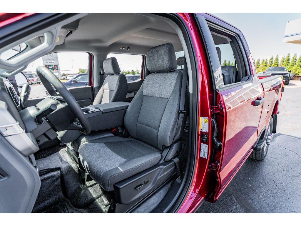 new 2025 Ford F-250 car, priced at $67,958