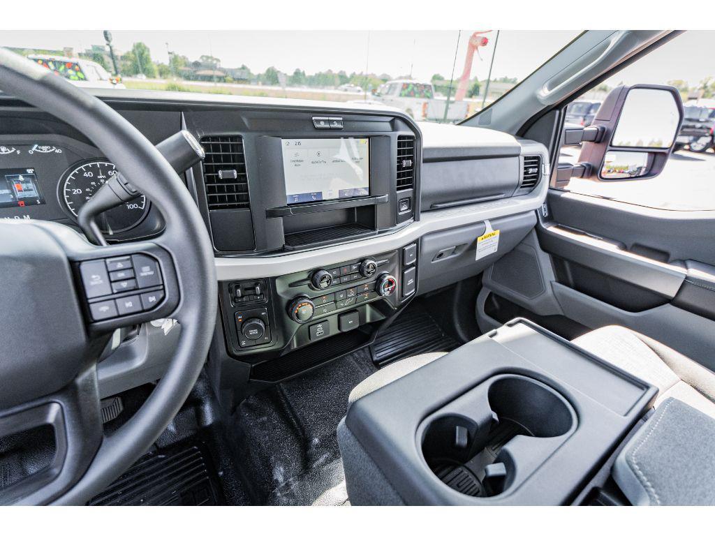 new 2025 Ford F-250 car, priced at $67,958