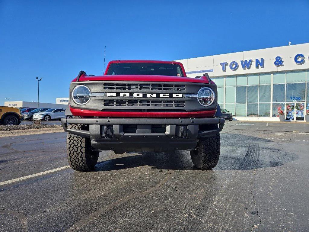 new 2025 Ford Bronco car, priced at $53,466
