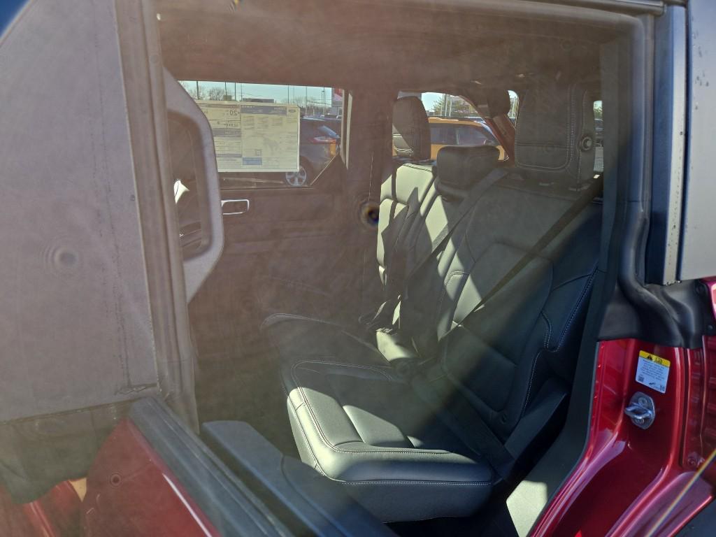 new 2025 Ford Bronco car, priced at $50,466