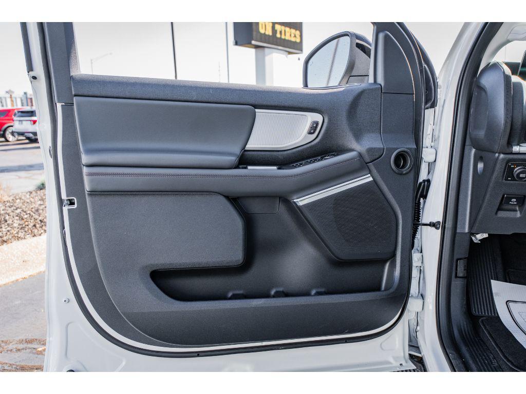 new 2025 Ford Expedition car, priced at $66,045