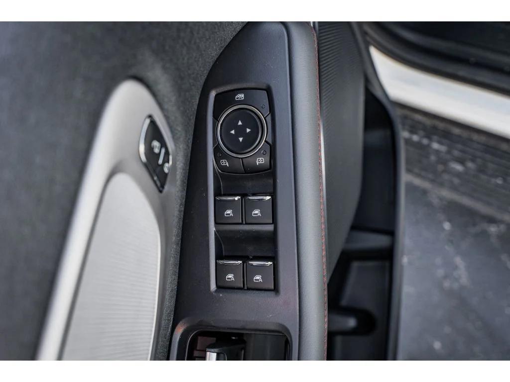 new 2025 Ford Expedition car, priced at $67,045