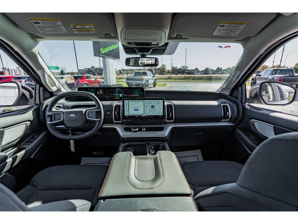 new 2025 Ford Expedition car, priced at $66,045