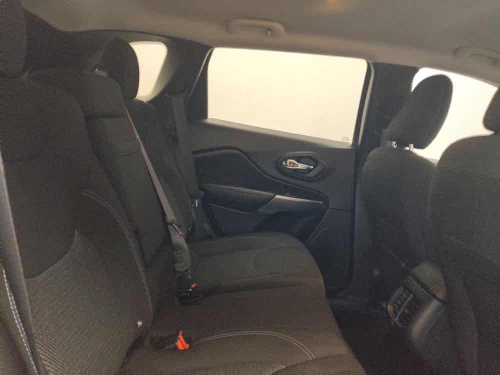 used 2019 Jeep Cherokee car, priced at $18,295