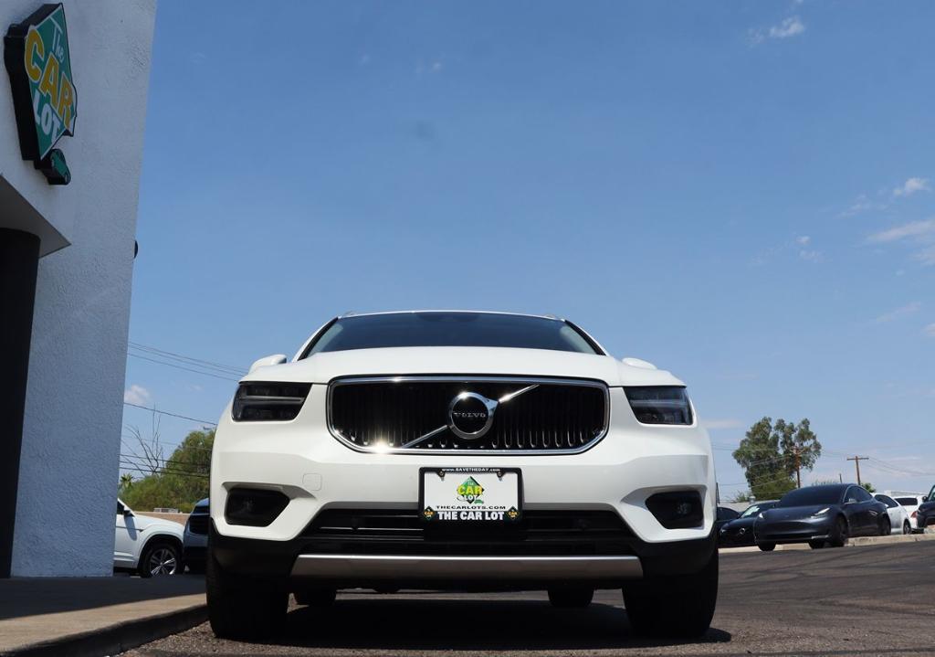used 2021 Volvo XC40 car