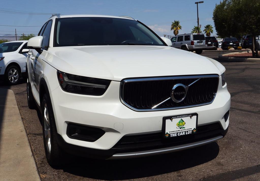 used 2021 Volvo XC40 car