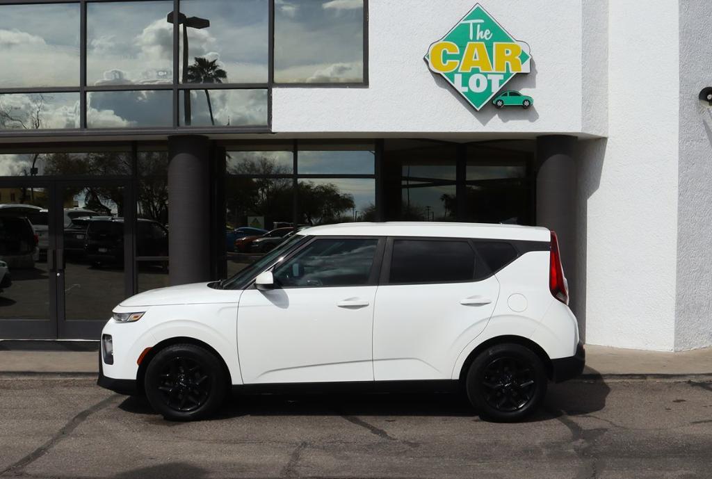 used 2022 Kia Soul car, priced at $16,995