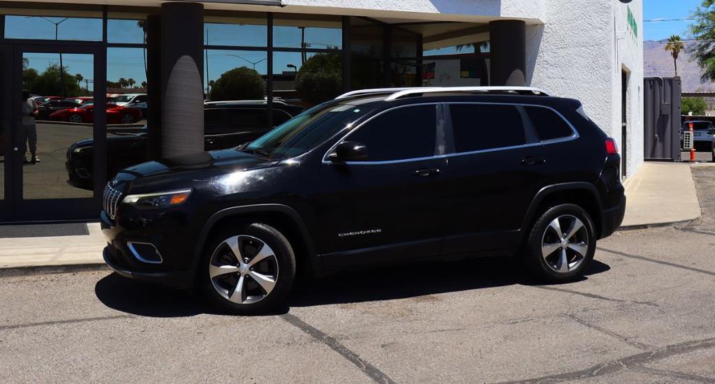 used 2020 Jeep Cherokee car, priced at $16,995