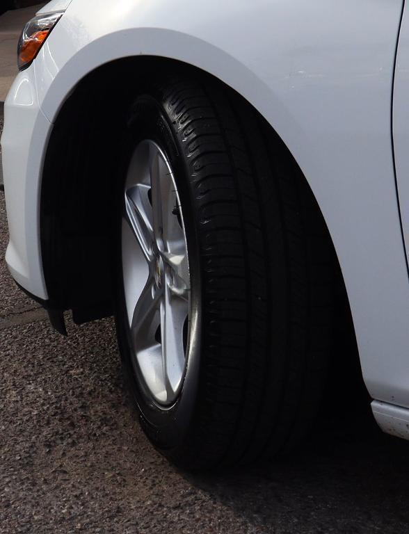 used 2021 Chevrolet Malibu car, priced at $17,995