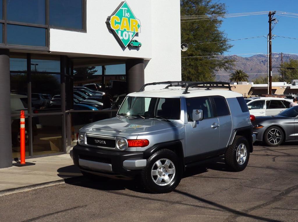 used 2007 Toyota FJ Cruiser car, priced at $14,995