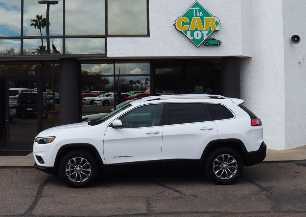 used 2021 Jeep Cherokee car, priced at $18,995