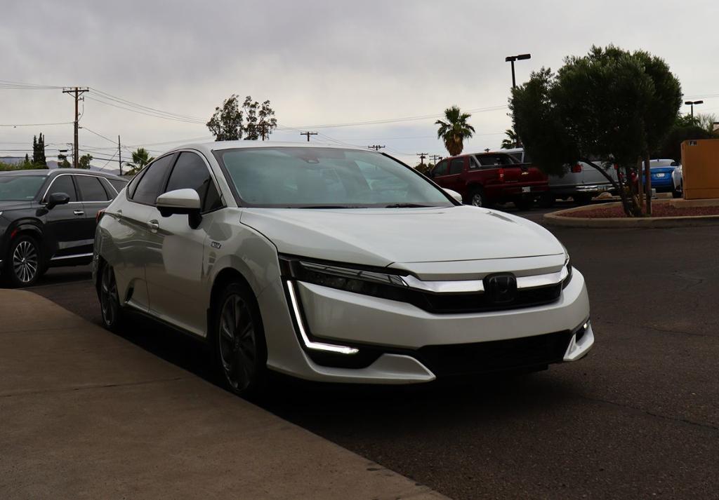 used 2018 Honda Clarity Plug-In Hybrid car, priced at $16,995