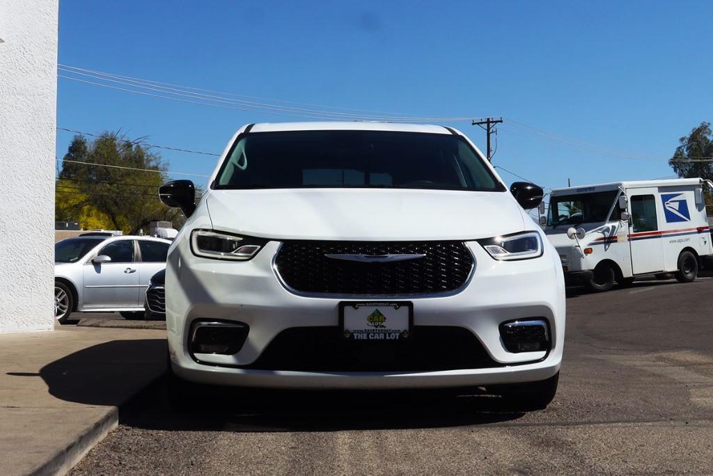 used 2024 Chrysler Pacifica car, priced at $24,995