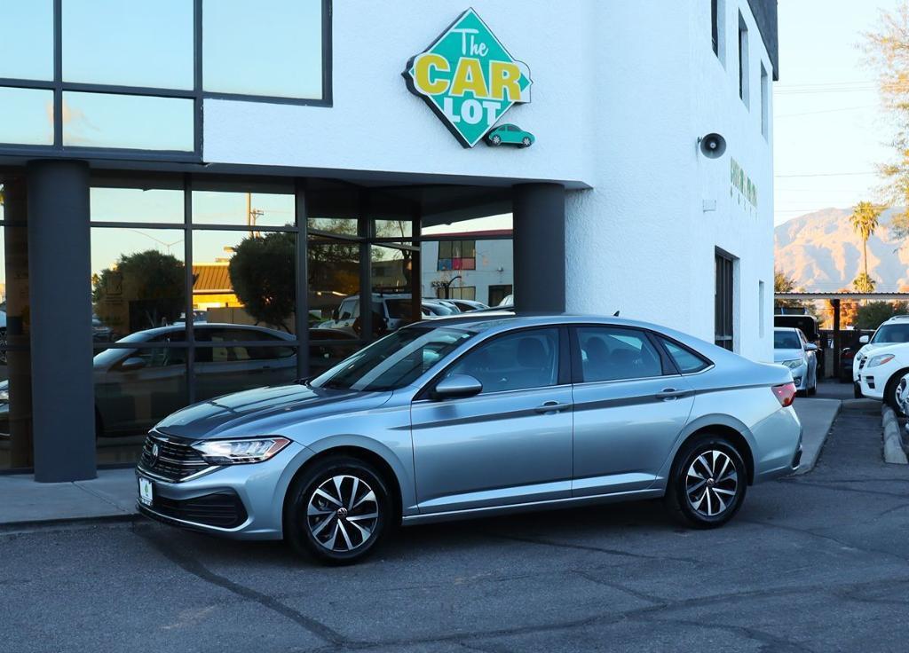 used 2024 Volkswagen Jetta car, priced at $18,995
