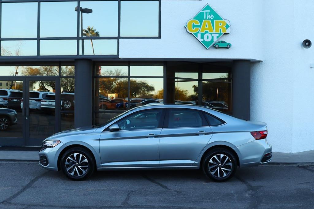 used 2024 Volkswagen Jetta car, priced at $18,995