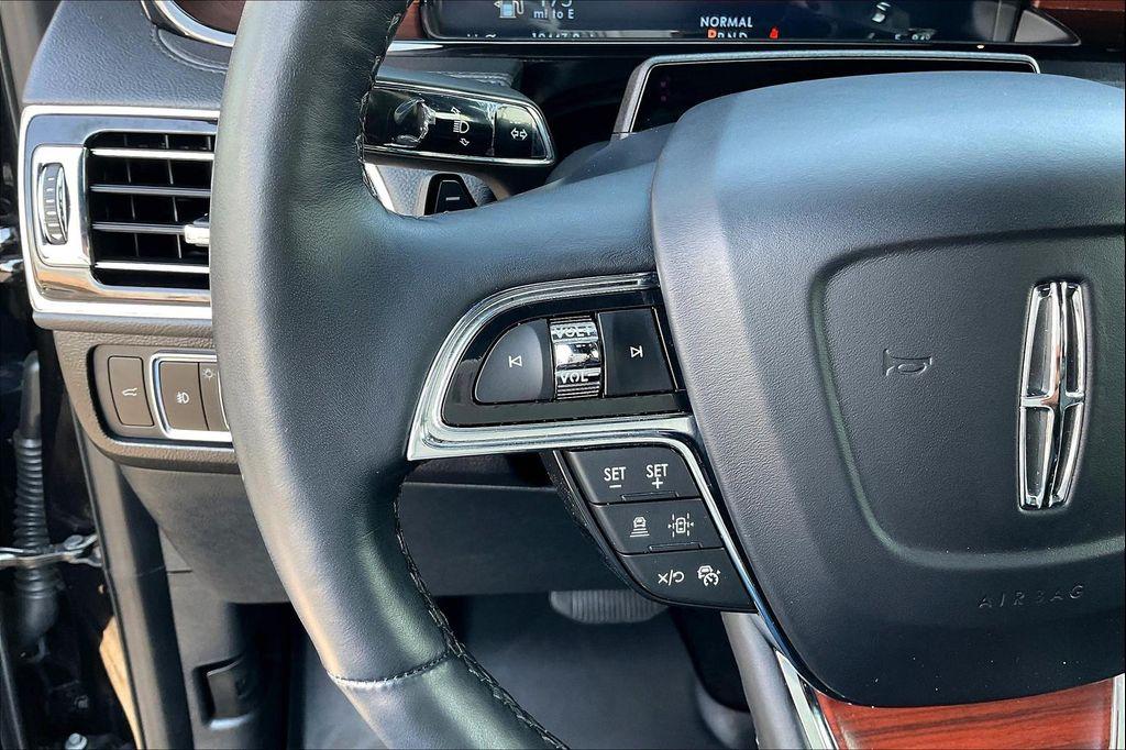 used 2024 Lincoln Navigator car, priced at $71,765