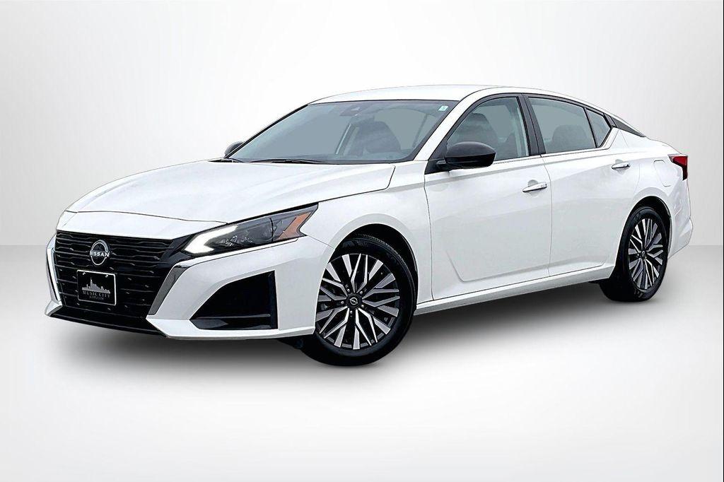 used 2025 Nissan Altima car, priced at $21,987