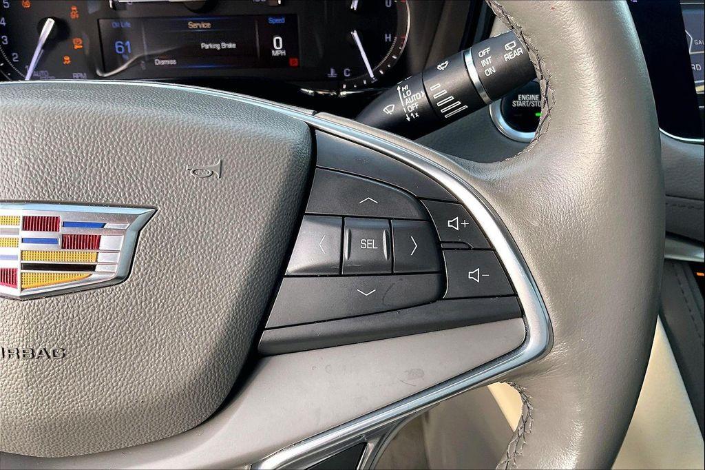 used 2019 Cadillac XT5 car, priced at $22,103