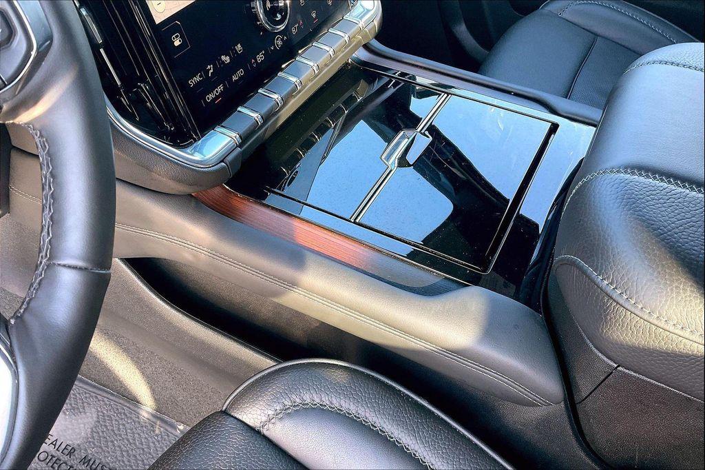 used 2025 GMC Yukon car, priced at $72,578