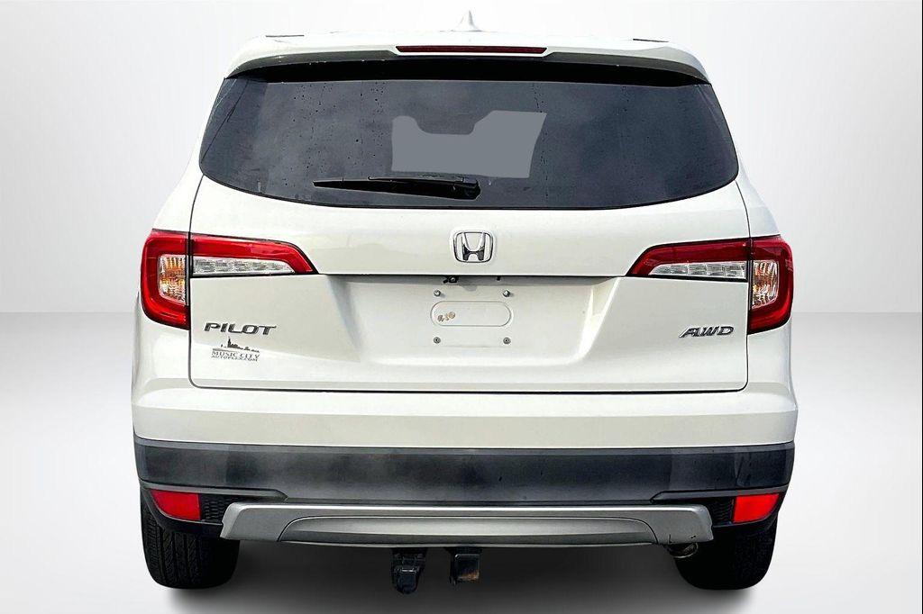 used 2021 Honda Pilot car, priced at $28,224