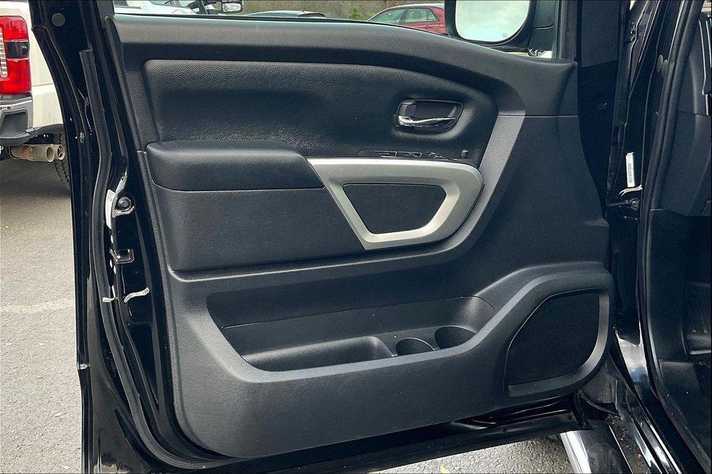 used 2022 Nissan Titan car, priced at $23,287