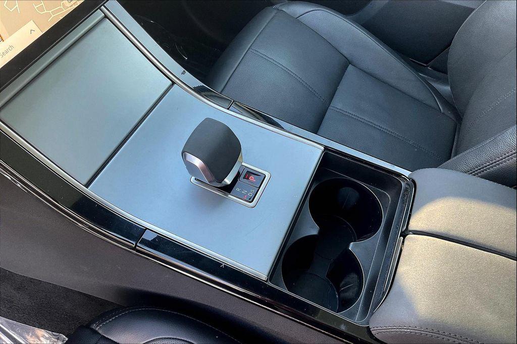 used 2024 Land Rover Range Rover Velar car, priced at $34,559