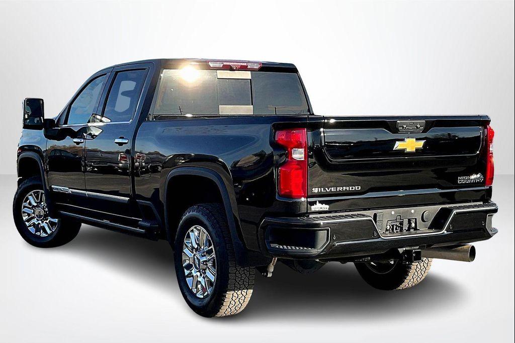 used 2024 Chevrolet Silverado 2500 car, priced at $72,636