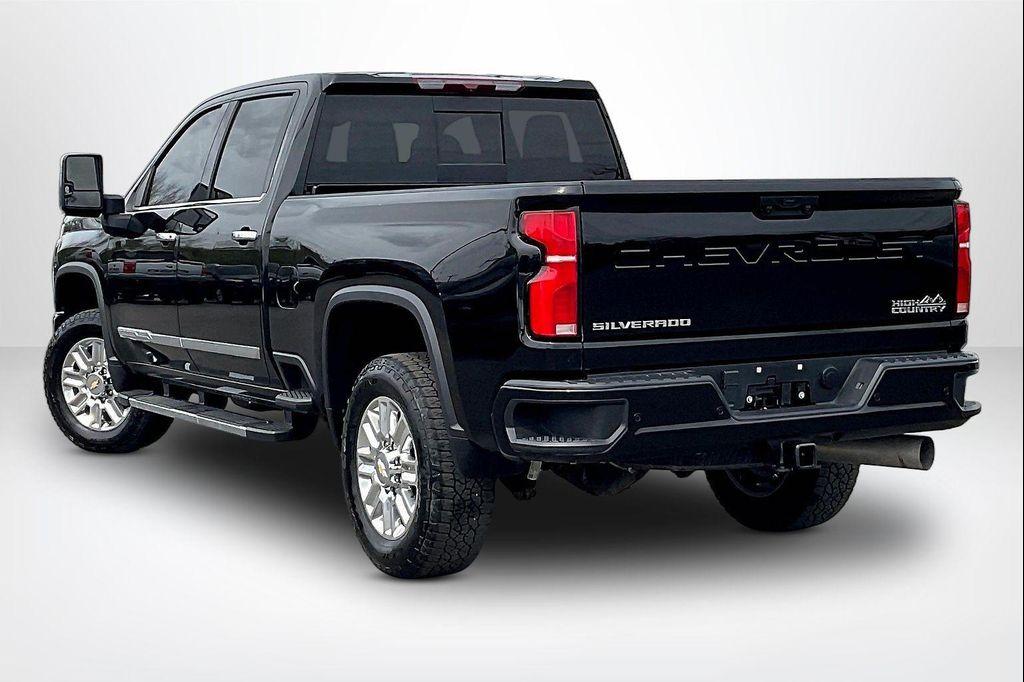 used 2024 Chevrolet Silverado 2500 car, priced at $70,487