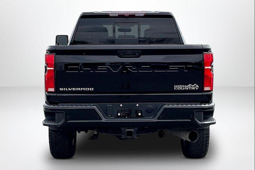 used 2024 Chevrolet Silverado 2500 car, priced at $70,487