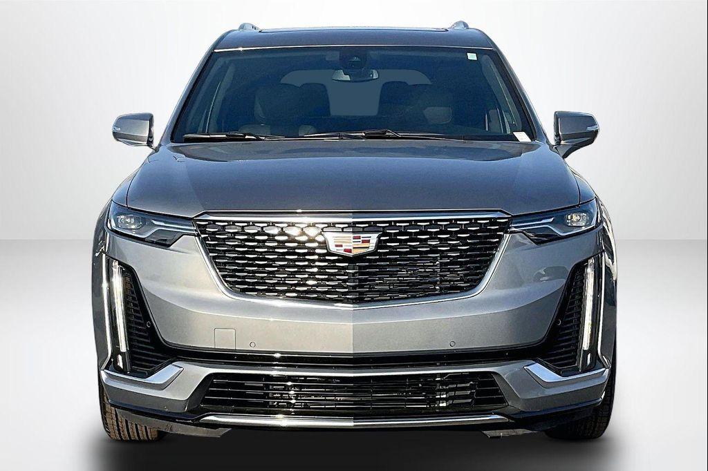 used 2023 Cadillac XT6 car, priced at $35,787