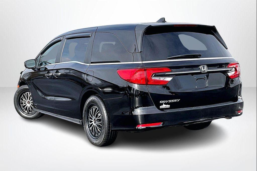 used 2024 Honda Odyssey car, priced at $35,296
