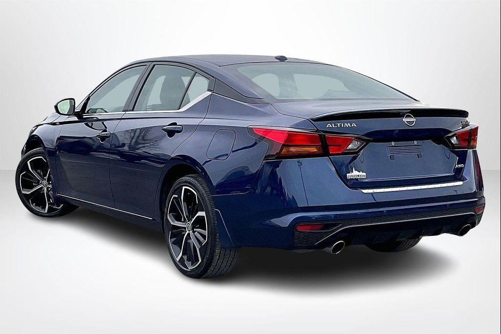 used 2023 Nissan Altima car, priced at $25,599